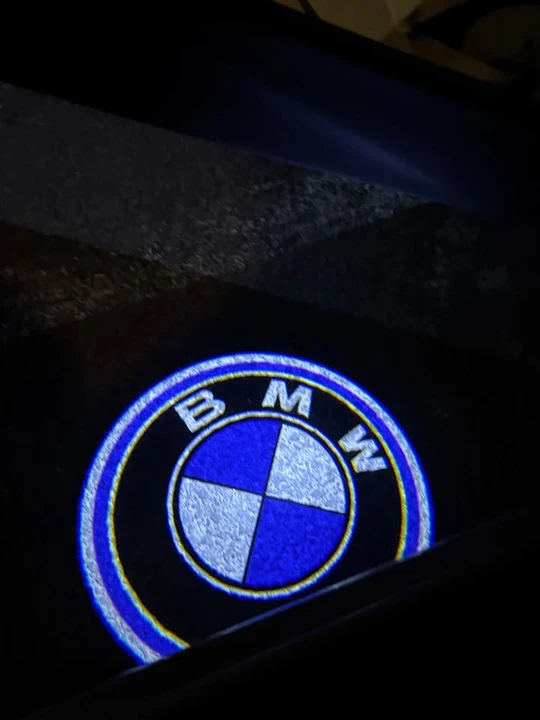2011 BMW E90 3 Series Sedan - Image 7 of 12