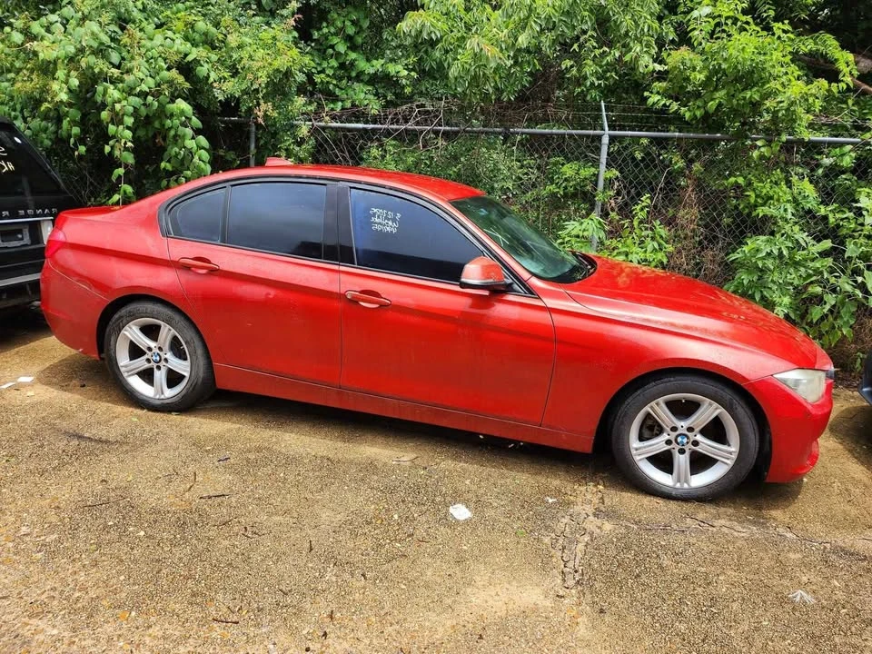 2011 BMW E90 3 Series Sedan - Image 8 of 9
