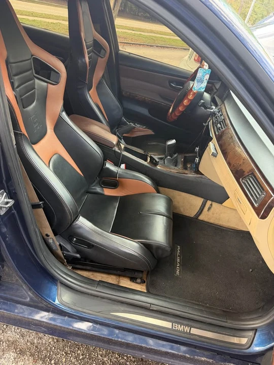 2011 BMW E90 3 Series Sedan - Image 10 of 13