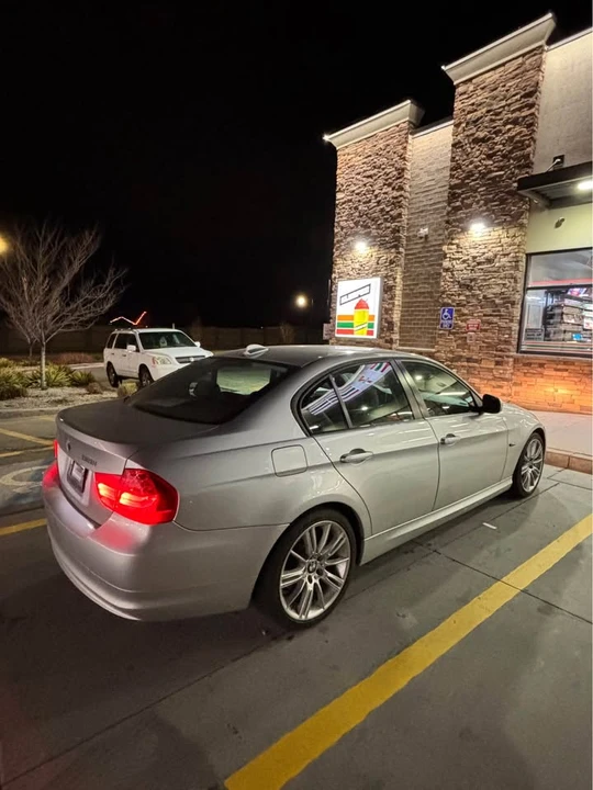 2011 BMW E90 3 Series Sedan - Image 2 of 12