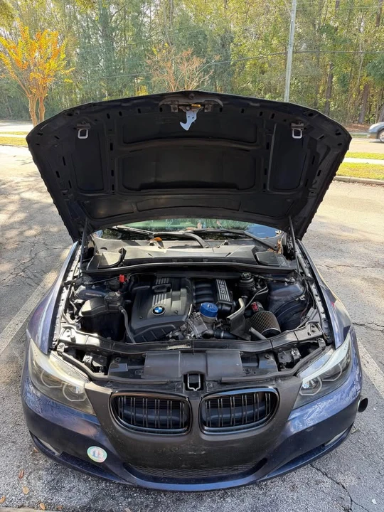2011 BMW E90 3 Series Sedan - Image 2 of 13