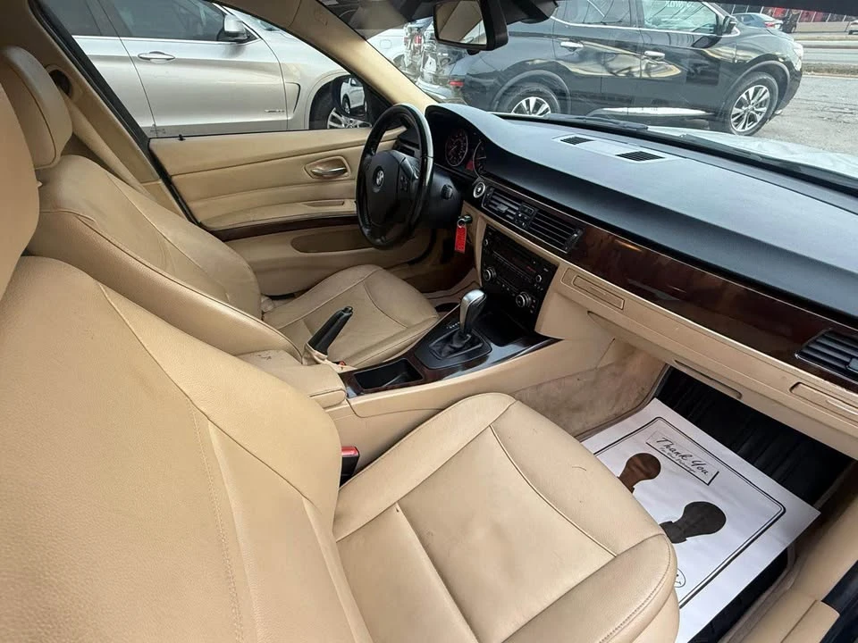 2011 BMW E90 3 Series Sedan - Image 12 of 17