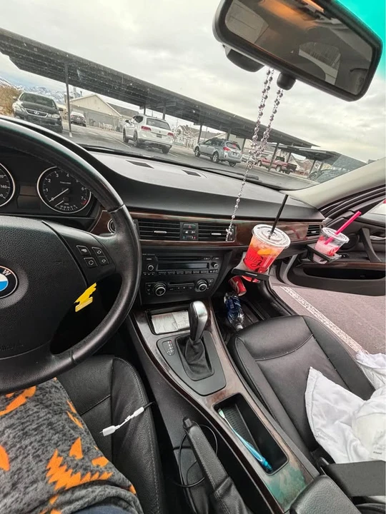 2011 BMW E90 3 Series Sedan - Image 11 of 12