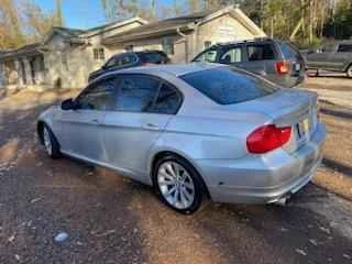 2011 BMW E90 3 Series Sedan - Image 15 of 19