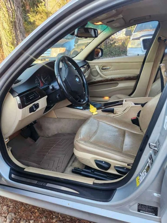 2011 BMW E90 3 Series Sedan - Image 3 of 19