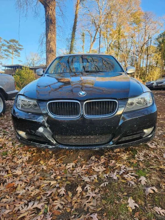 2011 BMW E90 3 Series Sedan - Image 16 of 19