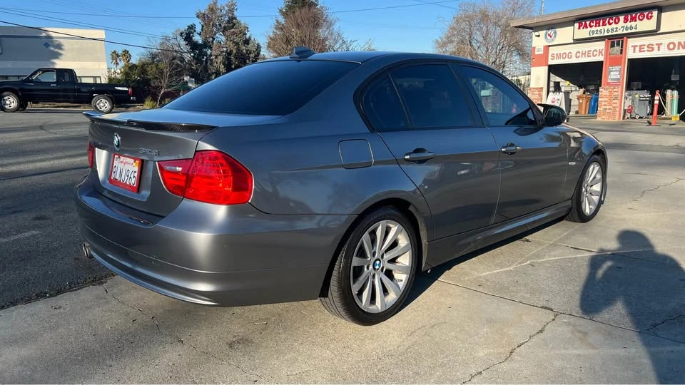 2011 BMW E90 3 Series Sedan - Image 8 of 20
