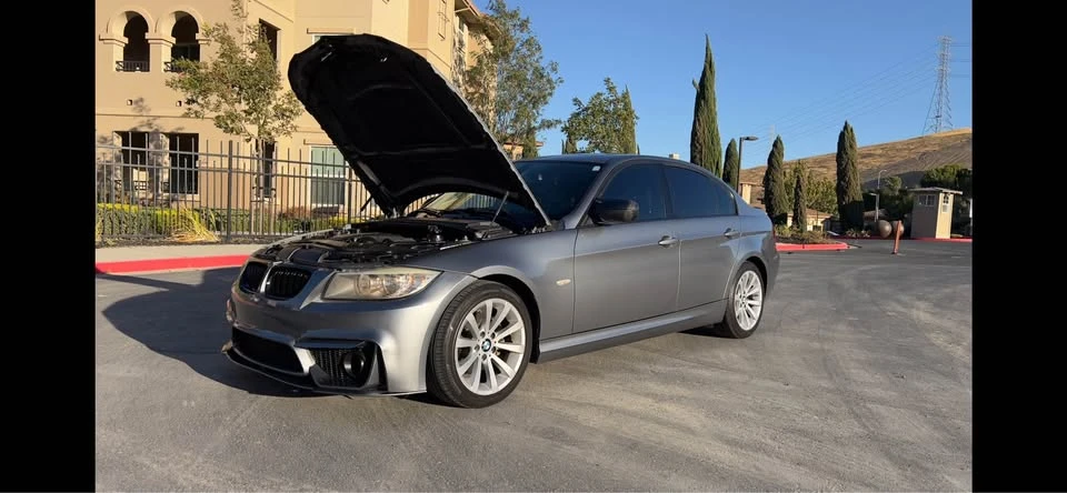 2011 BMW E90 3 Series Sedan - Image 18 of 20