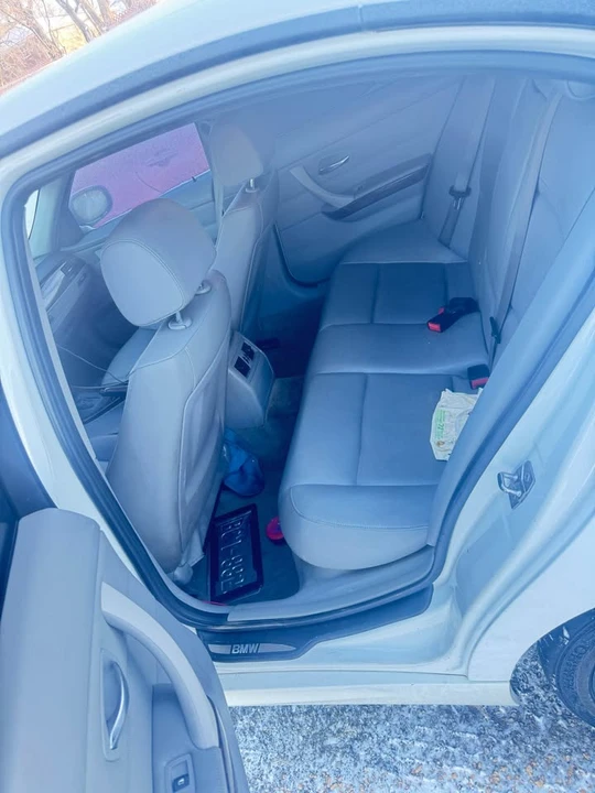 2011 BMW E90 3 Series Sedan - Image 3 of 4