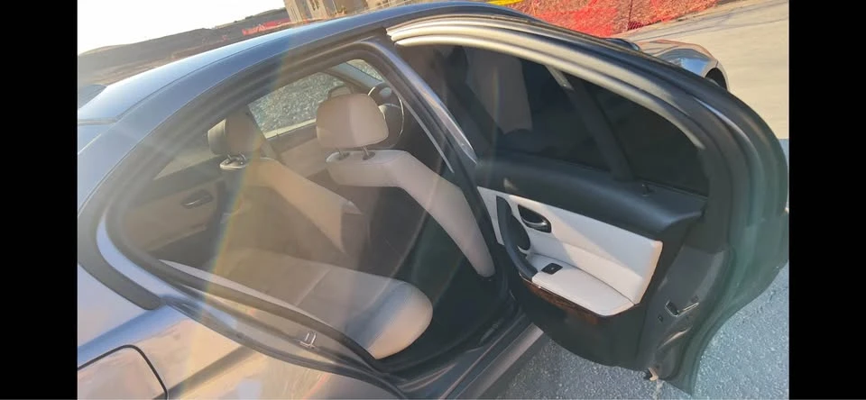 2011 BMW E90 3 Series Sedan - Image 11 of 20