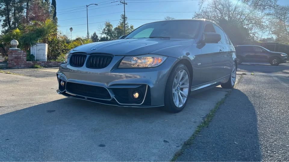 2011 BMW E90 3 Series Sedan - Image 4 of 20