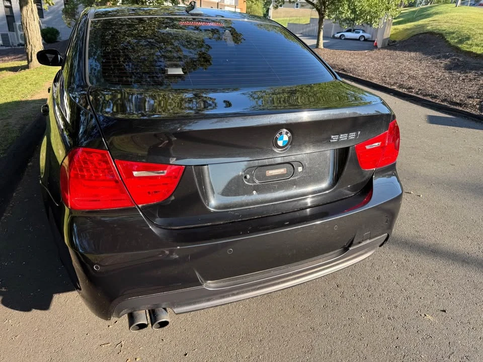 2011 BMW E90 3 Series Sedan - Image 3 of 12