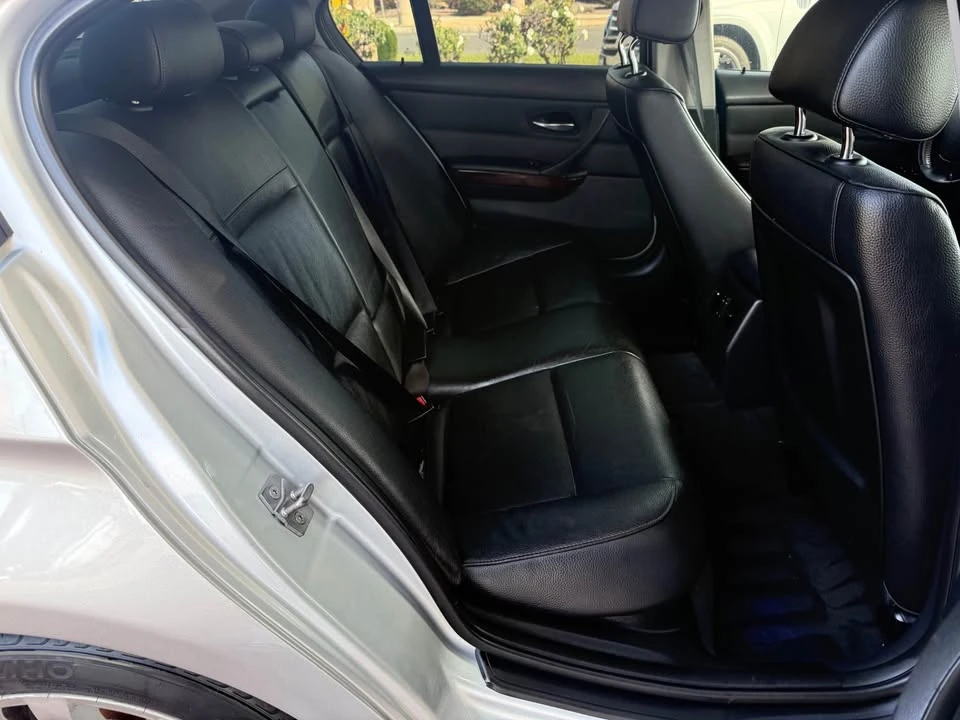 2011 BMW E90 3 Series Sedan - Image 9 of 12
