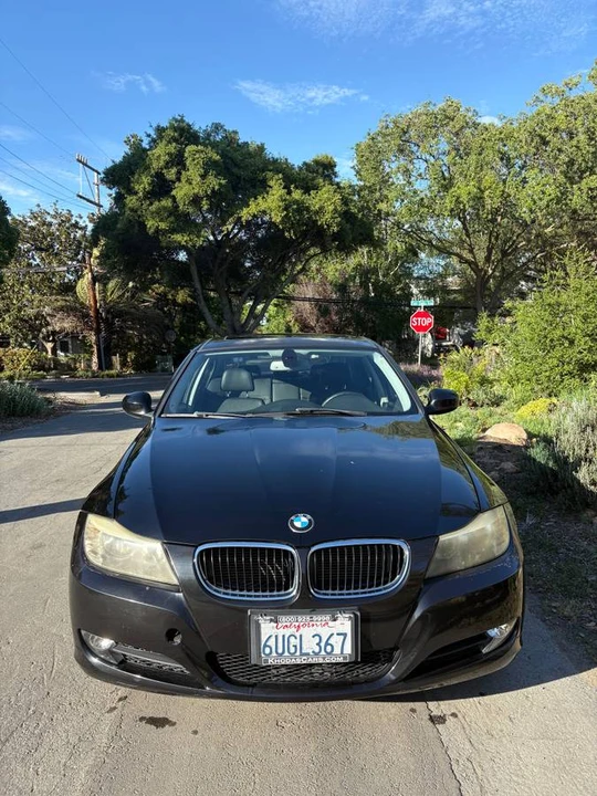 2011 BMW E90 3 Series Sedan - Image 2 of 11