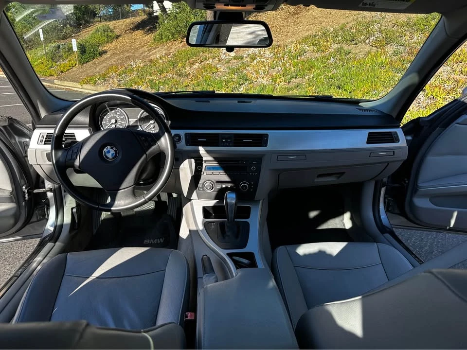 2011 BMW E90 3 Series Sedan - Image 8 of 20