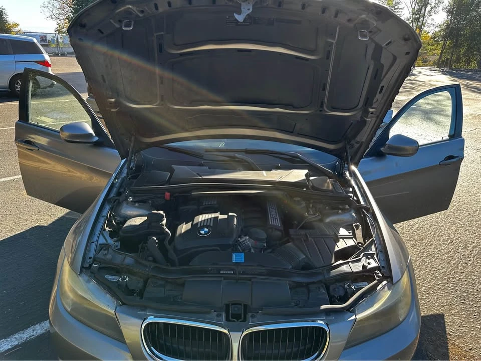 2011 BMW E90 3 Series Sedan - Image 7 of 20
