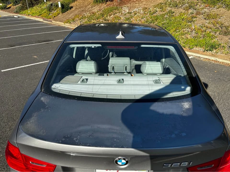 2011 BMW E90 3 Series Sedan - Image 3 of 20