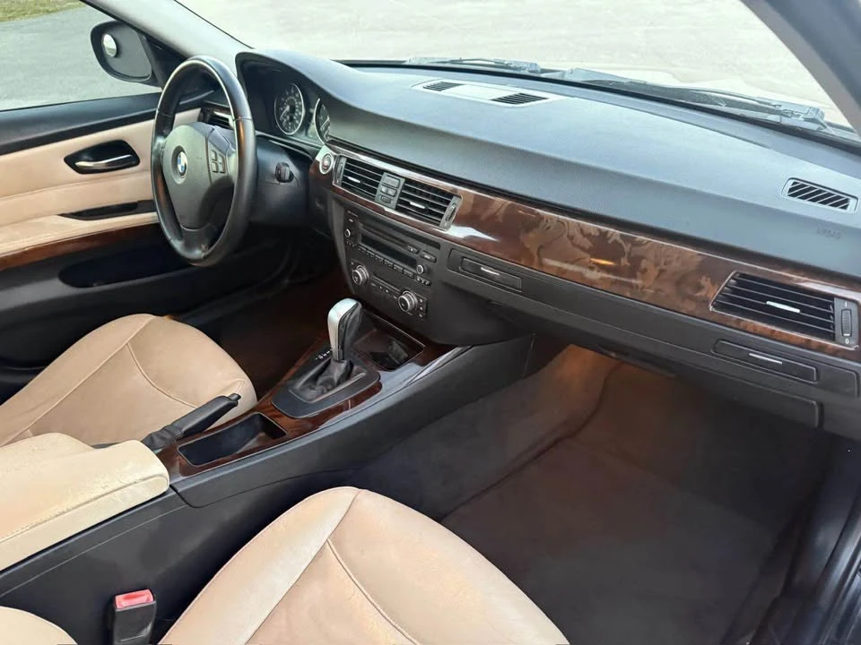 2011 BMW E90 3 Series Sedan - Image 10 of 19