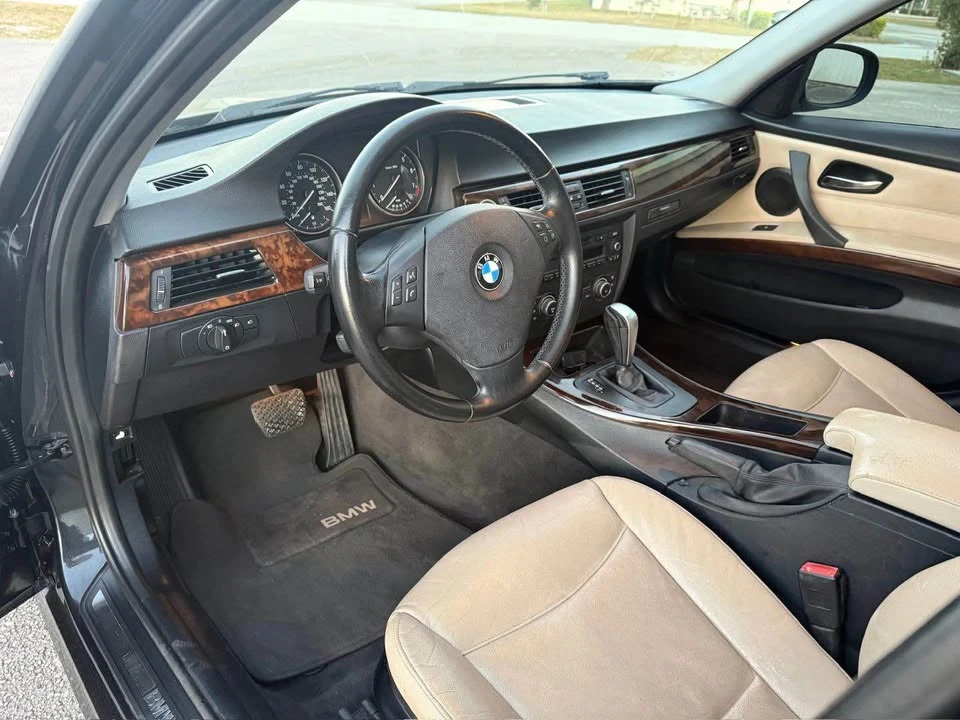 2011 BMW E90 3 Series Sedan - Image 8 of 19