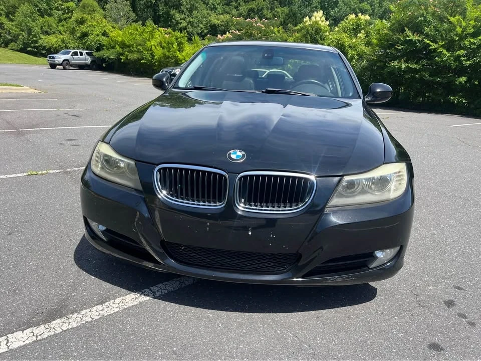 2011 BMW E90 3 Series Sedan - Image 8 of 19