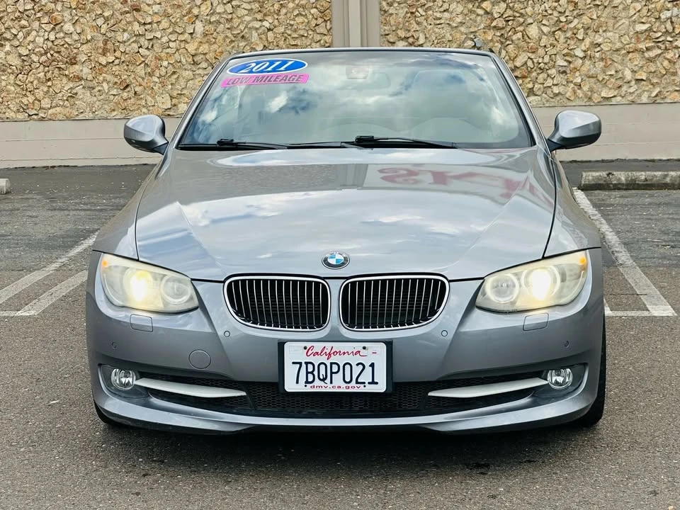 2011 BMW E90 3 Series Sedan - Image 3 of 20