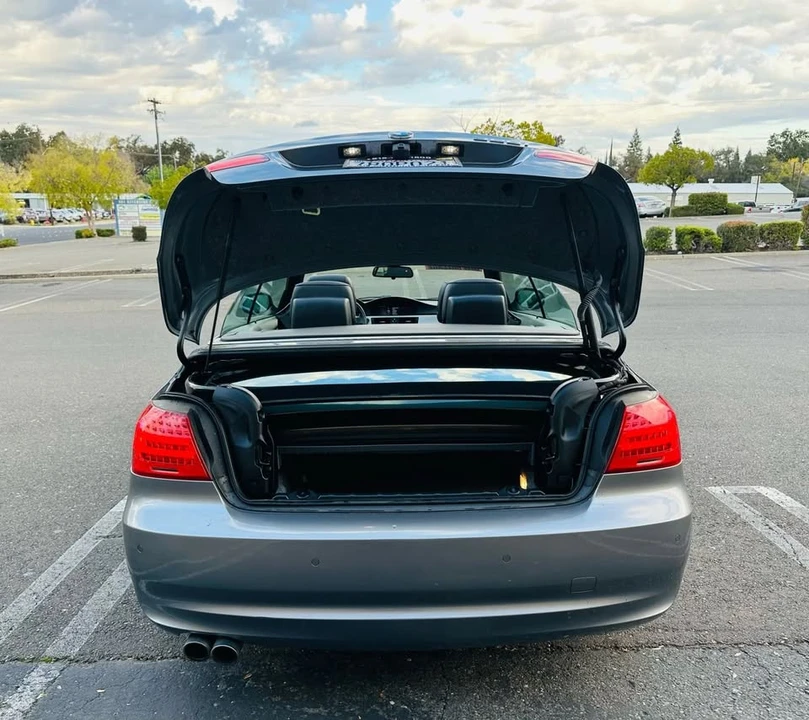 2011 BMW E90 3 Series Sedan - Image 18 of 20