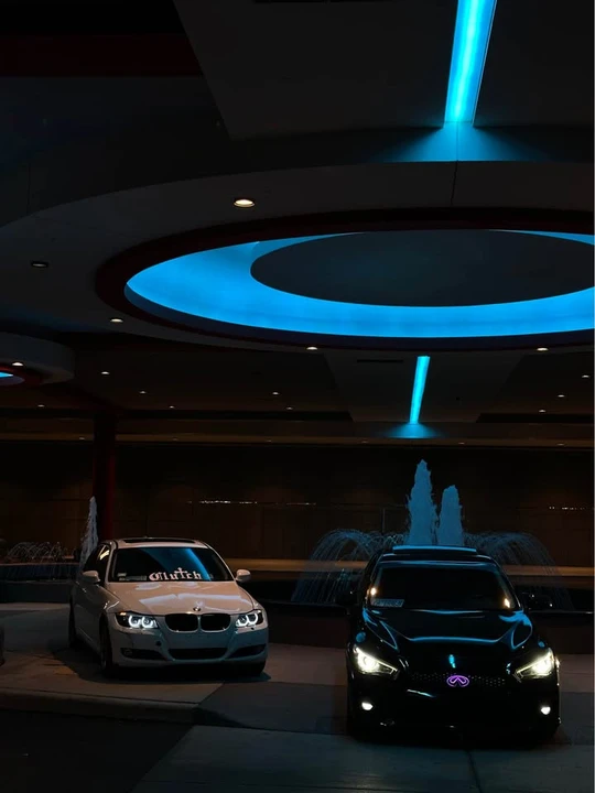 2011 BMW E90 3 Series Sedan - Image 2 of 3