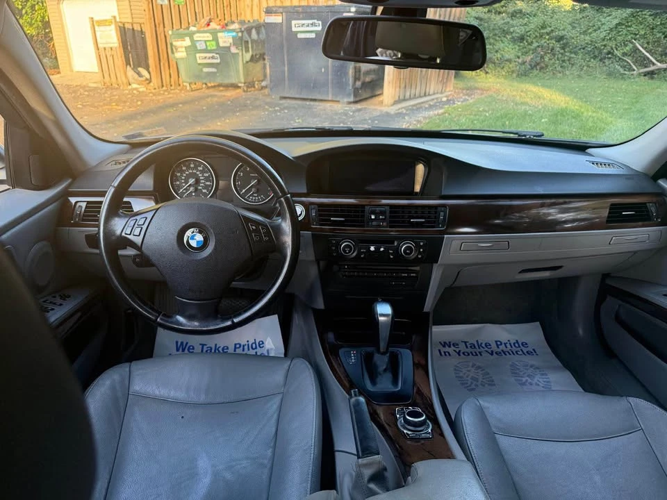 2011 BMW E90 3 Series Sedan - Image 12 of 13