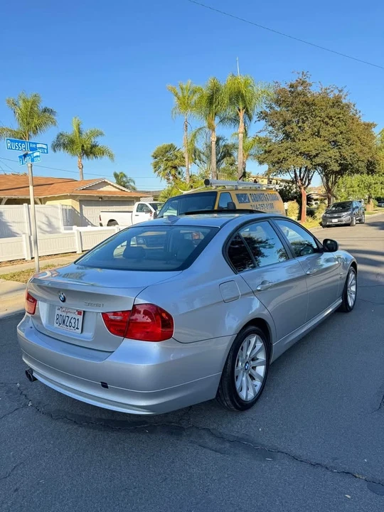2011 BMW E90 3 Series Sedan - Image 3 of 13