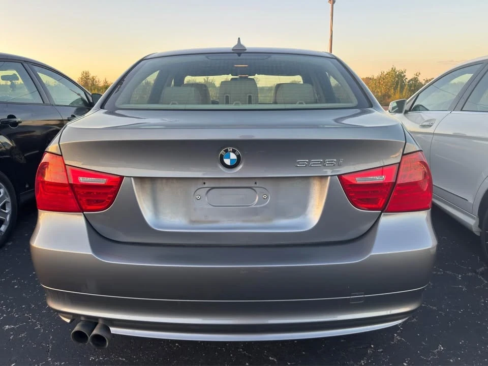 2011 BMW E90 3 Series Sedan - Image 5 of 9