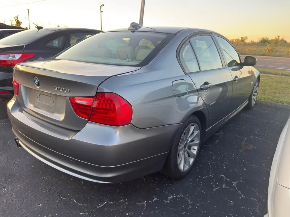 2011 BMW E90 3 Series Sedan - Image 6 of 9