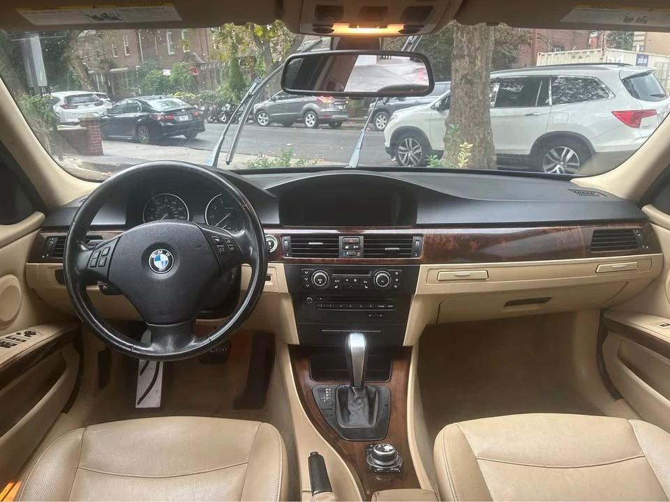 2011 BMW E90 3 Series Sedan - Image 13 of 16