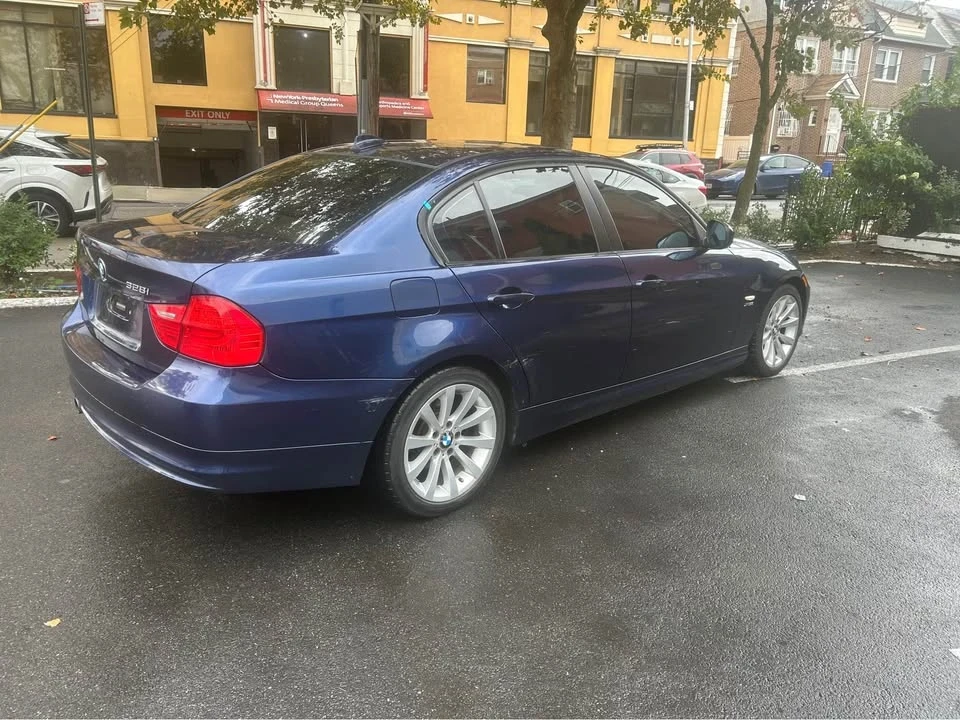 2011 BMW E90 3 Series Sedan - Image 8 of 16