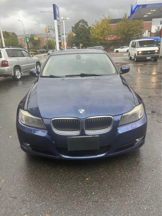 2011 BMW E90 3 Series Sedan - Image 4 of 16