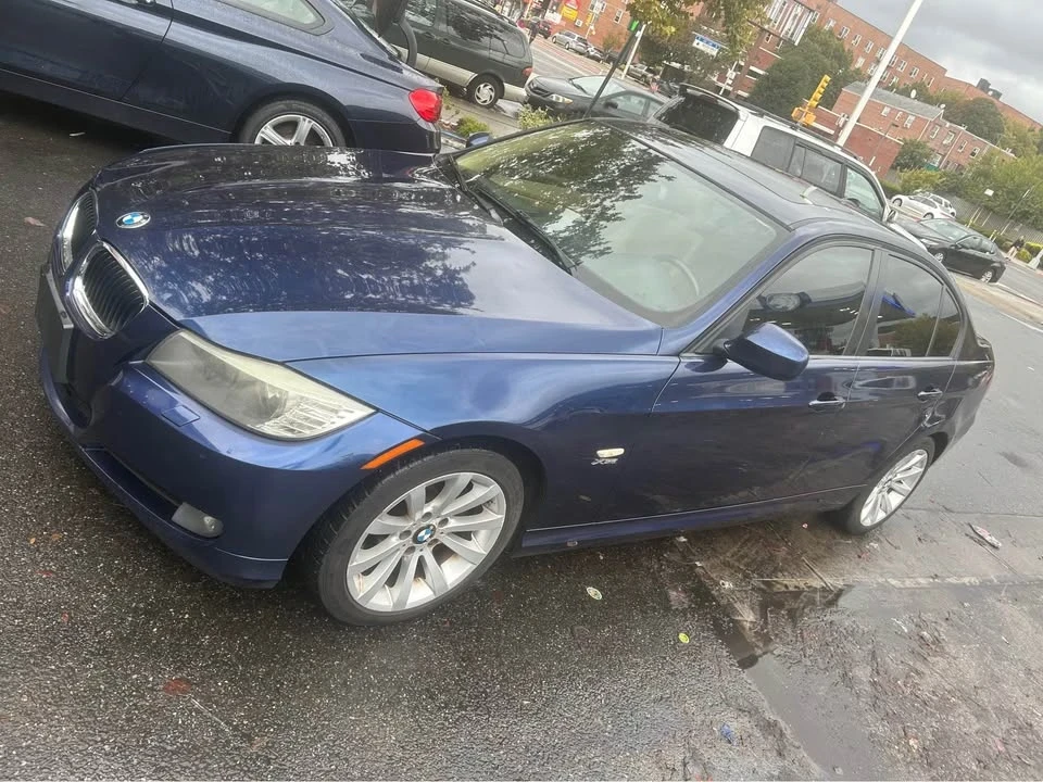 2011 BMW E90 3 Series Sedan - Image 6 of 16