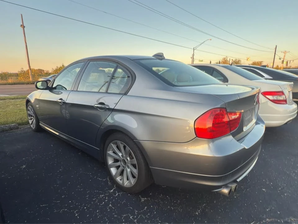 2011 BMW E90 3 Series Sedan - Image 4 of 9