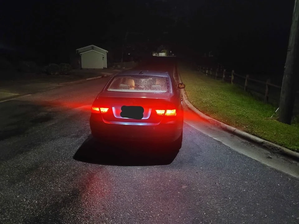 2011 BMW E90 3 Series Sedan - Image 15 of 17