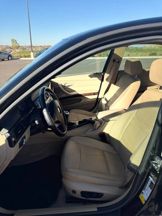 2011 BMW E90 3 Series Sedan - Image 8 of 12