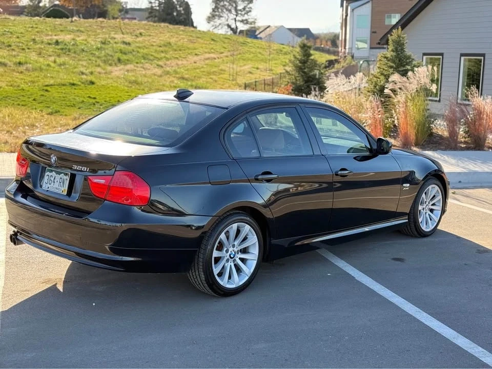 2011 BMW E90 3 Series Sedan - Image 3 of 12