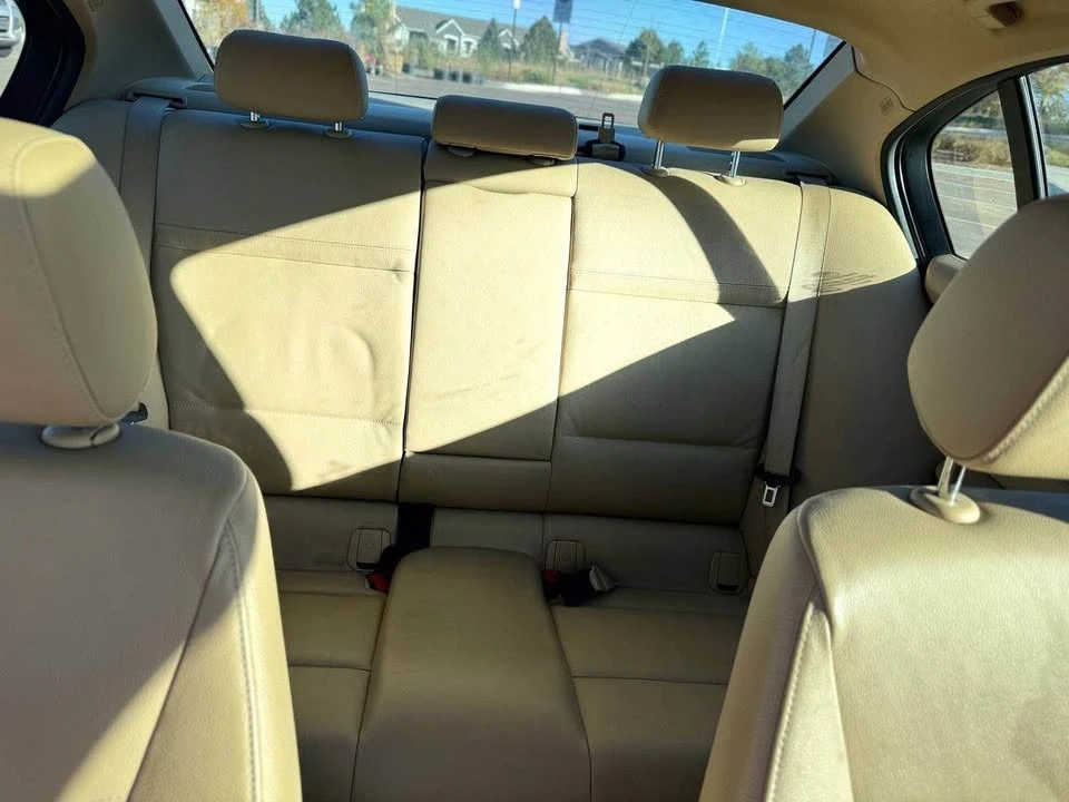 2011 BMW E90 3 Series Sedan - Image 11 of 12