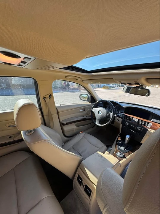 2011 BMW E90 3 Series Sedan - Image 4 of 20