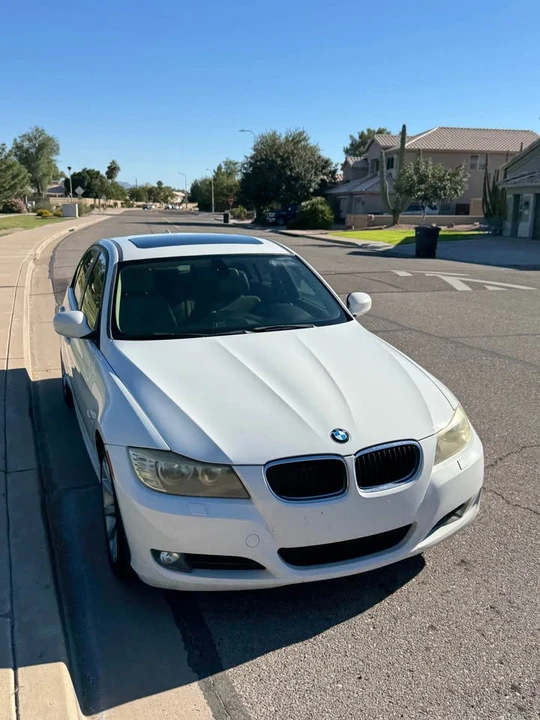 2011 BMW E90 3 Series Sedan - Image 18 of 20
