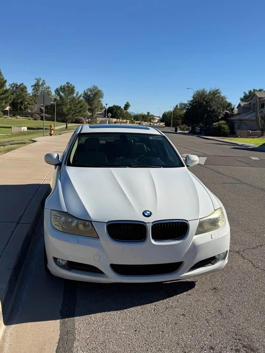 2011 BMW E90 3 Series Sedan - Image 10 of 20