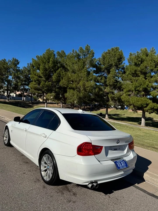 2011 BMW E90 3 Series Sedan - Image 20 of 20