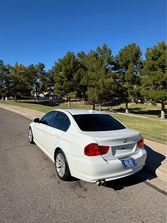 2011 BMW E90 3 Series Sedan - Image 2 of 20