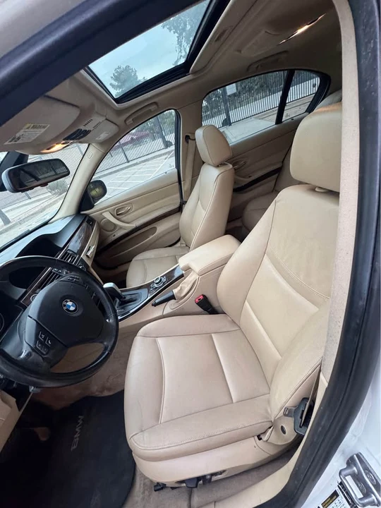 2011 BMW E90 3 Series Sedan - Image 15 of 17