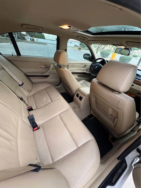 2011 BMW E90 3 Series Sedan - Image 3 of 17