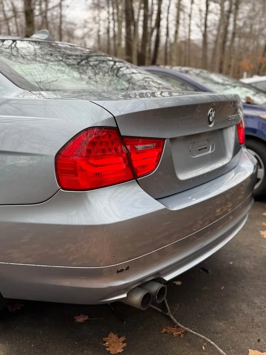 2011 BMW E90 3 Series Sedan - Image 5 of 12