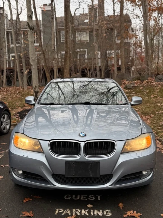 2011 BMW E90 3 Series Sedan - Image 2 of 12