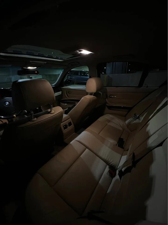 2011 BMW E90 3 Series Sedan - Image 8 of 13